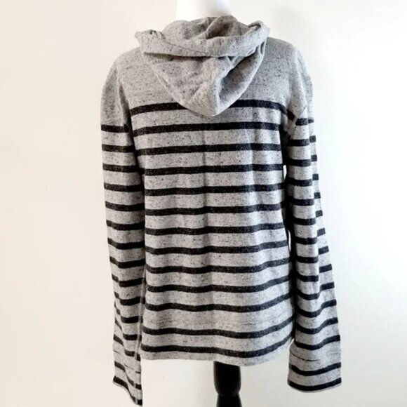 GAP PULLOVER HOODED SWEATER SIZE SMALL - Picture 3 of 4